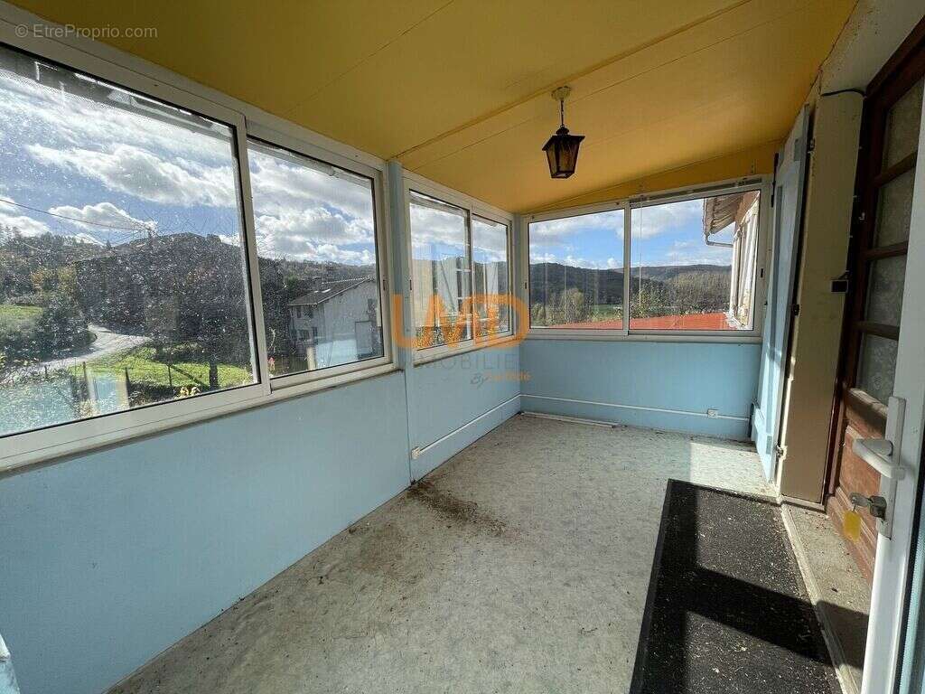 Maison à DECAZEVILLE