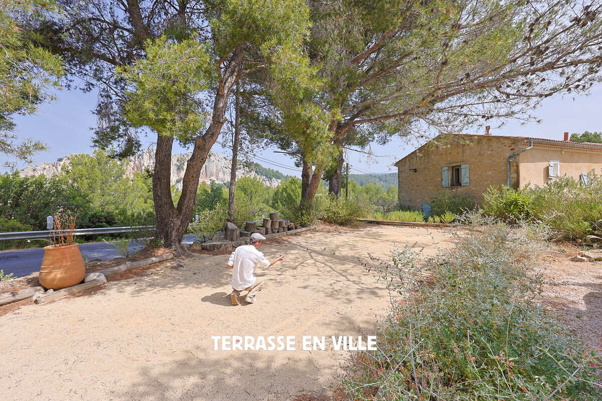 Appartement à EVENOS