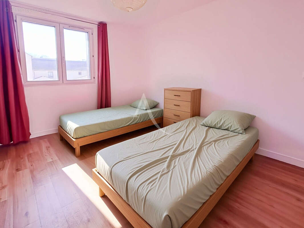 Maison à SAINT-GERMAIN-LES-ARPAJON