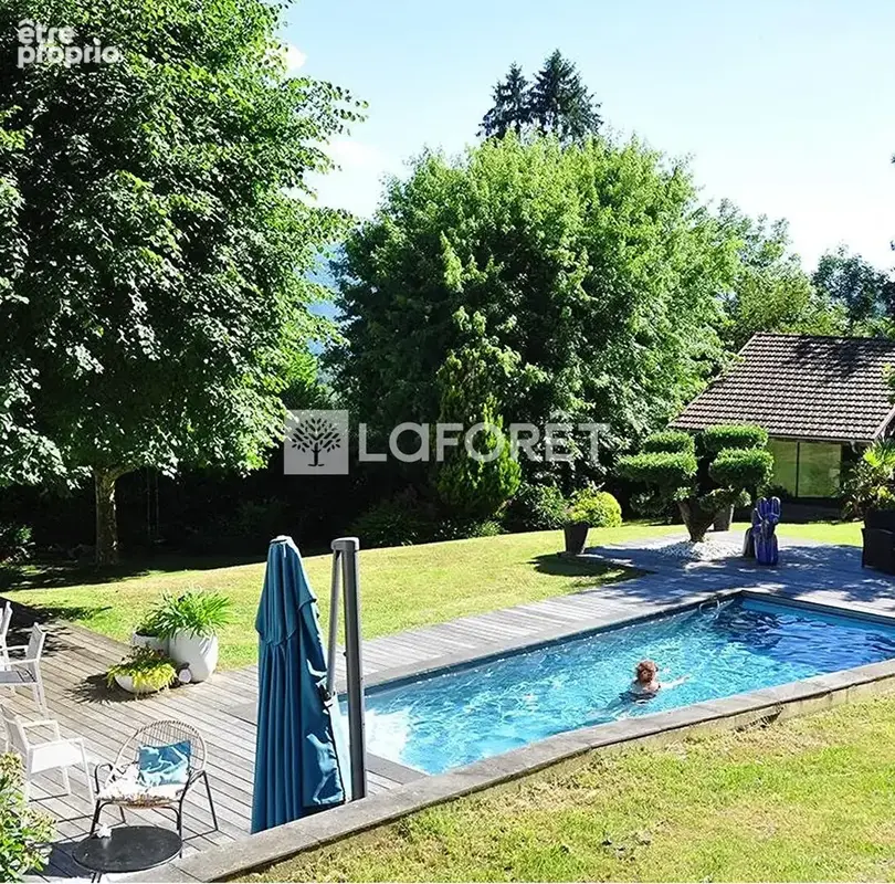 Mercury, authentique corps de ferme rénové avec piscine et grange de 200 m² - photo 17