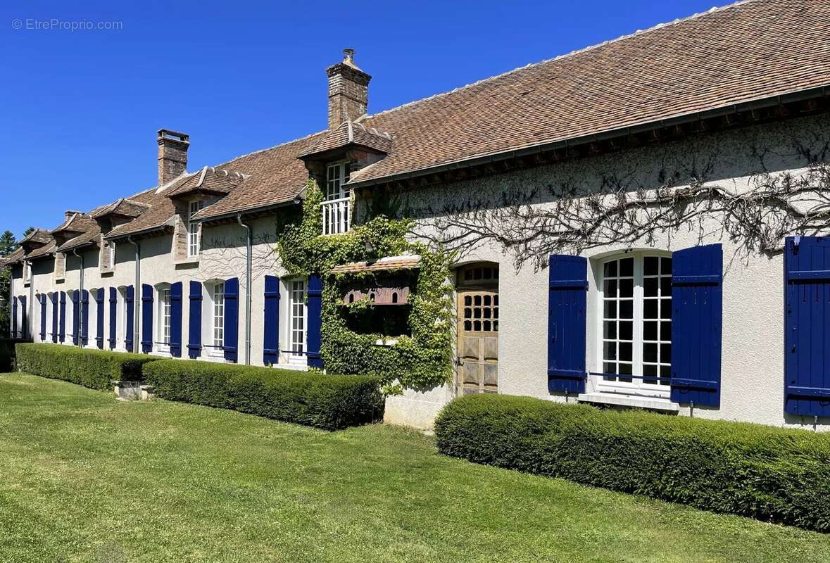Maison à FONTAINEBLEAU