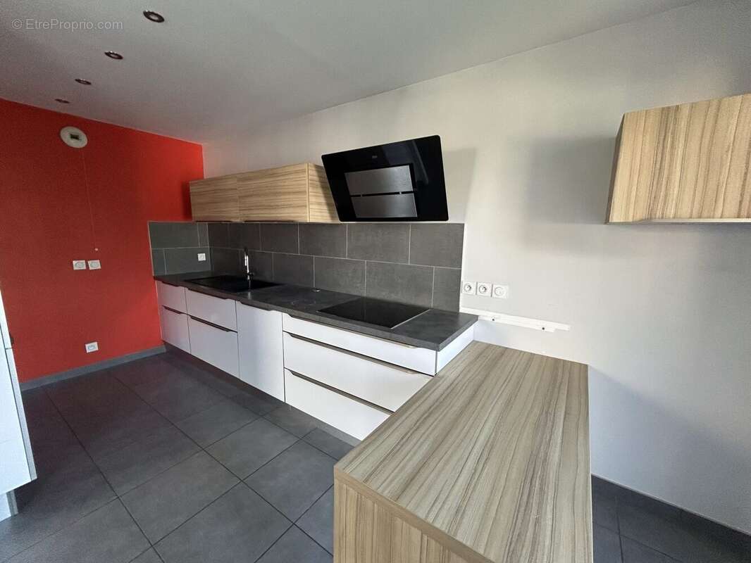 Appartement à VARCES-ALLIERES-ET-RISSET