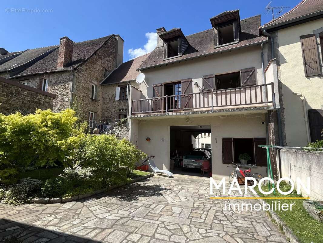 Maison à FELLETIN