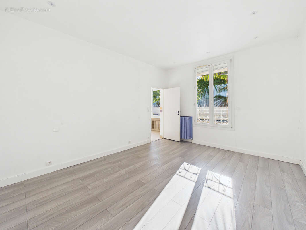 Maison à SARTROUVILLE