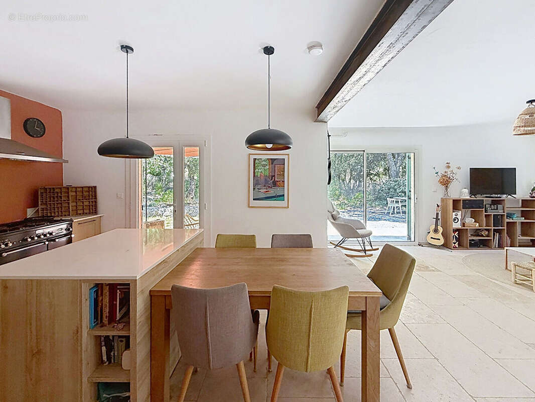 Maison à LOURMARIN
