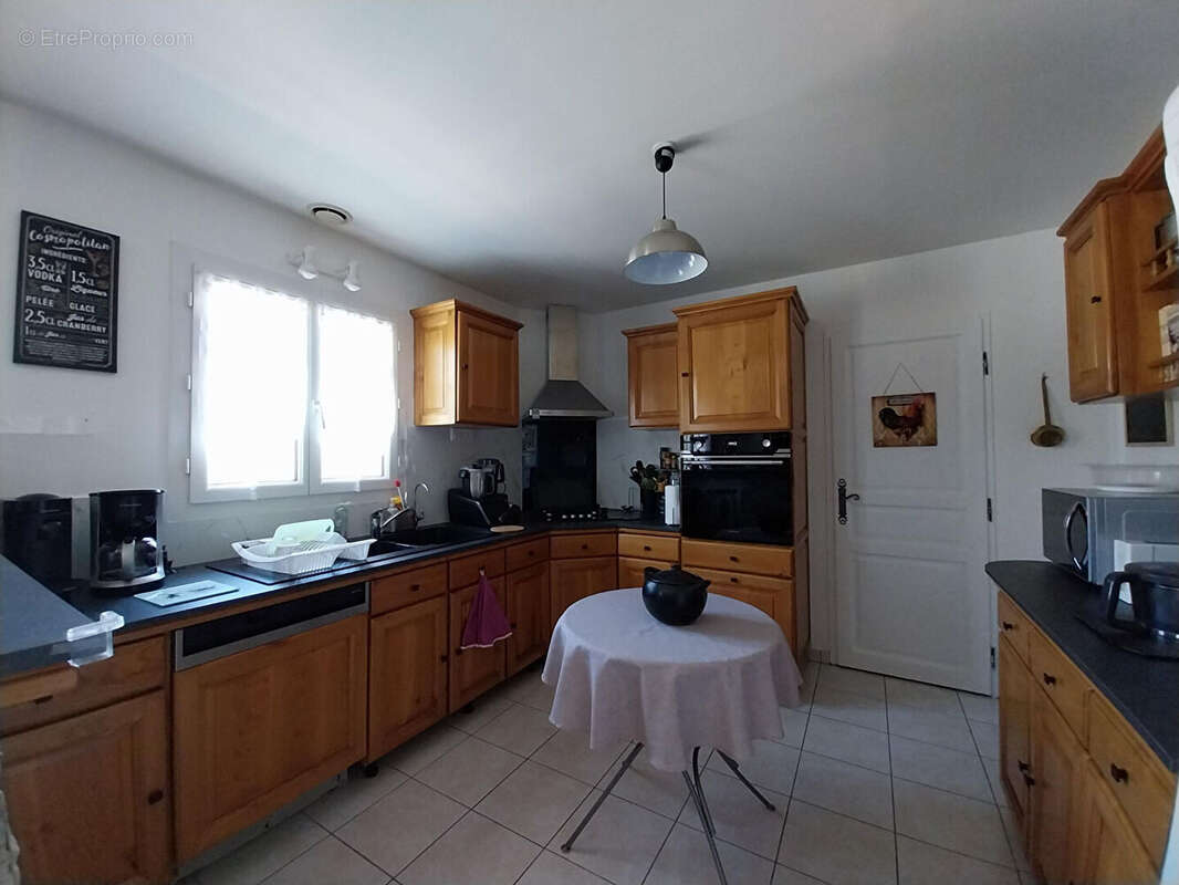 Maison à NOUAILLE-MAUPERTUIS