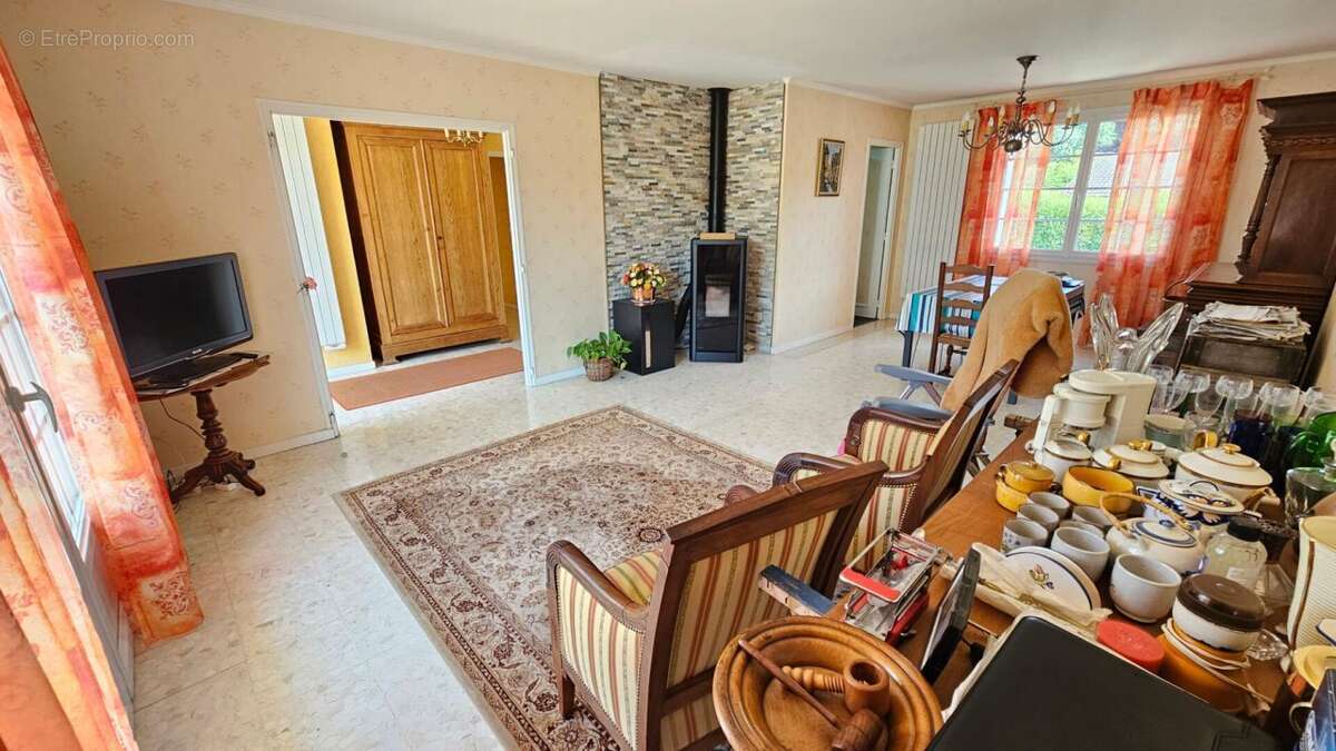 Houdan / Maison de plain-pied au calme avec commodités à pied / 3 chambres - photo 4