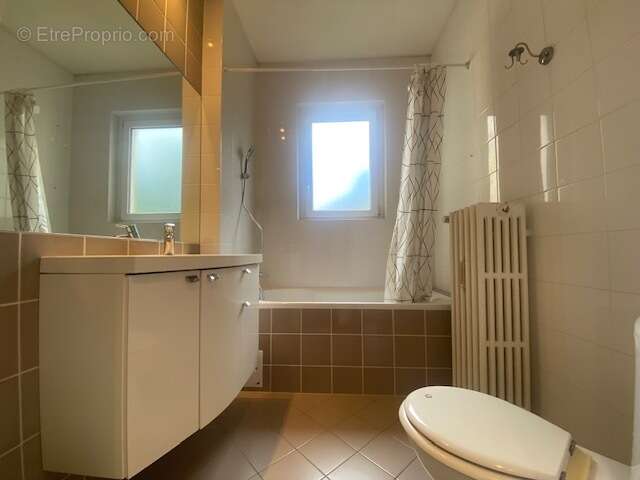 salle de bain + wc - Appartement à STRASBOURG