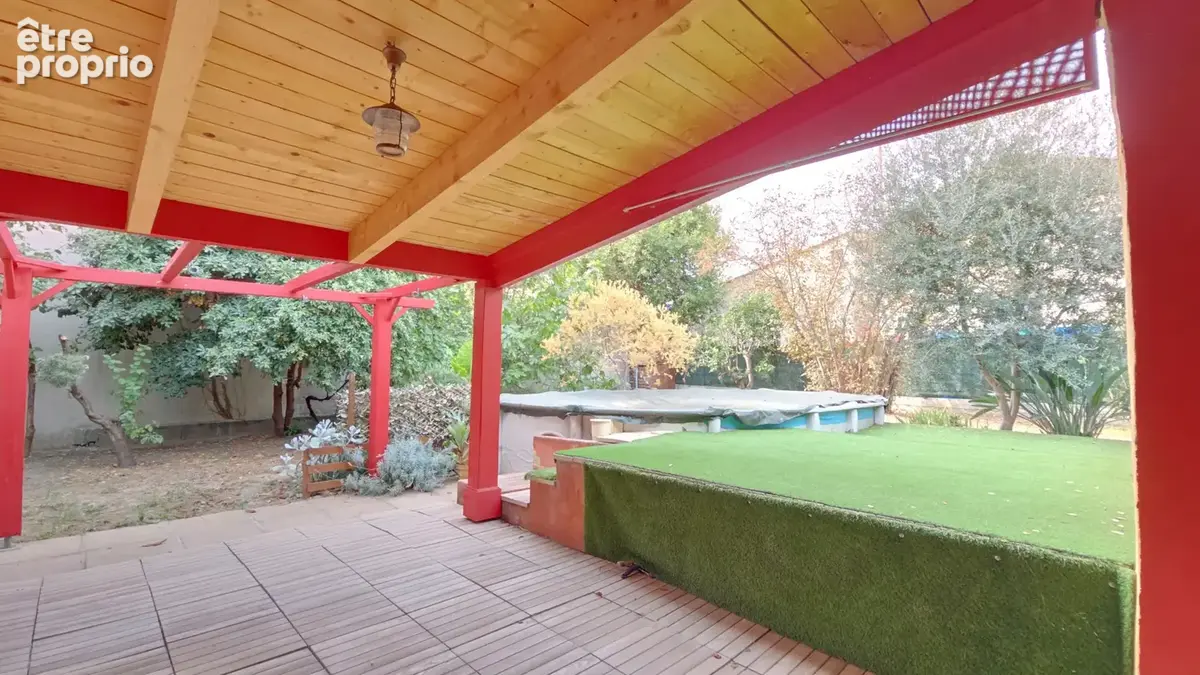 CANNES-LA-BOCCA à vendre maison 6 pièces de 131 m2 sur un terrain de 386 m2 avec piscine hors sol - photo 9