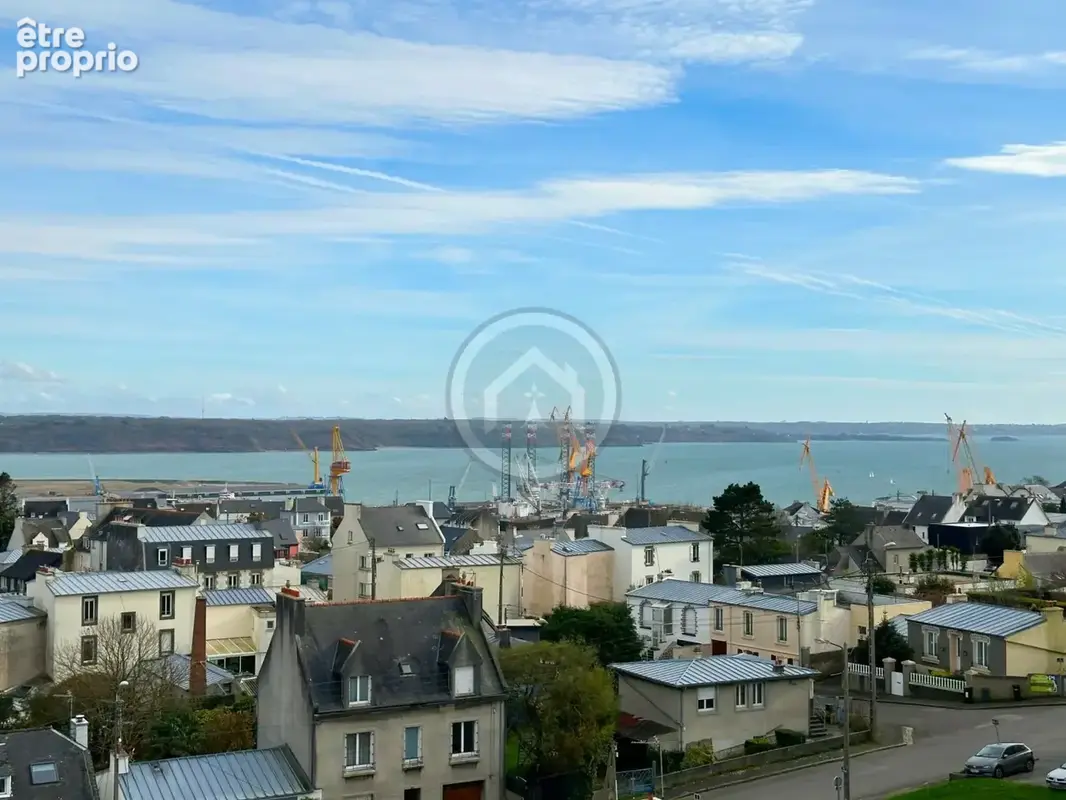 Appartement 5 pièces 87 m² à vendre à Brest (29200) - photo 2