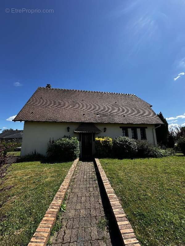 Maison à BOURG-ACHARD