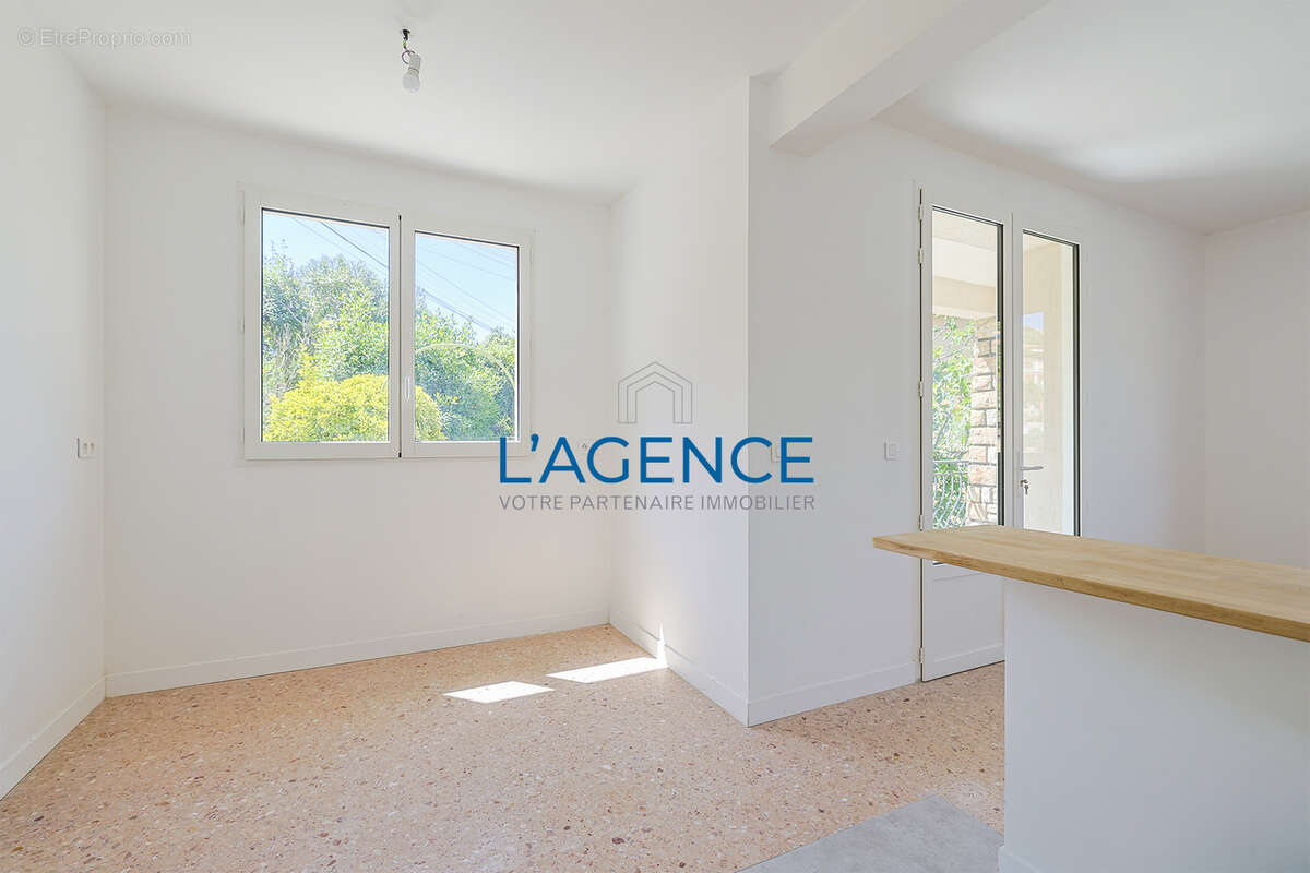 Maison à HYERES