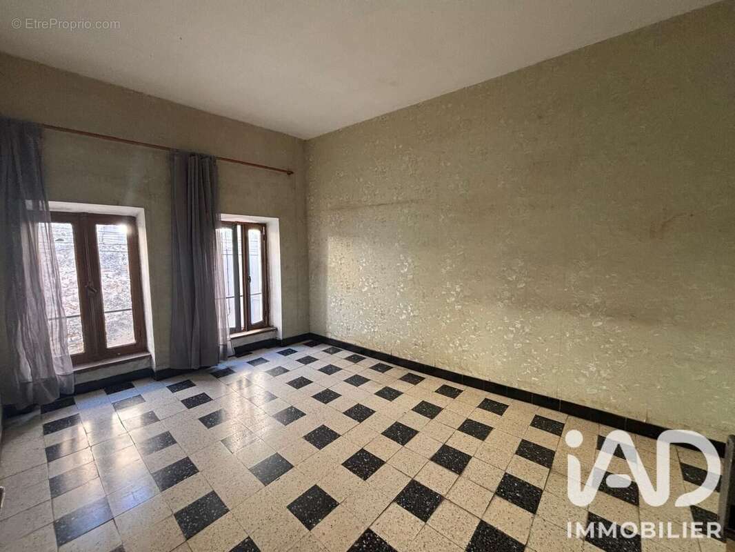 Maison 88 m² à Conilhac-Corbieres  - photo 3