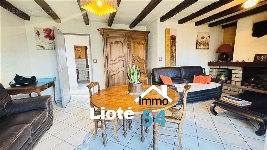 Maison à VINCEY