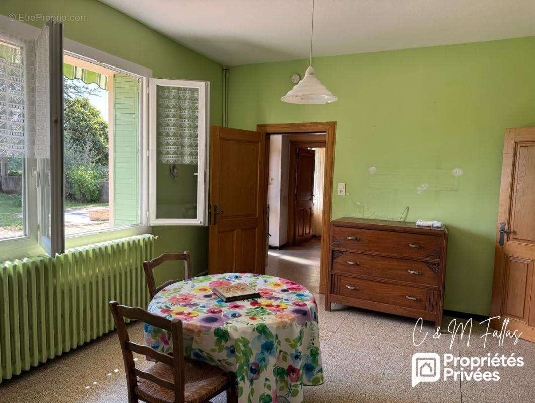 Maison à BOLLENE