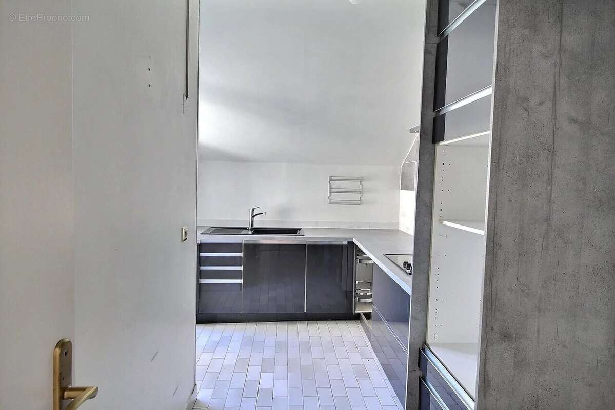 Appartement à SAINT-MAUR-DES-FOSSES