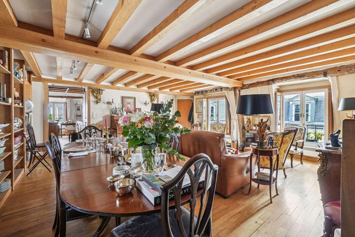 Appartement à PARIS-6E