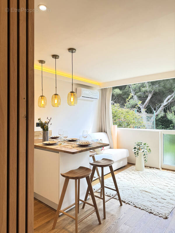 Appartement à SIX-FOURS-LES-PLAGES