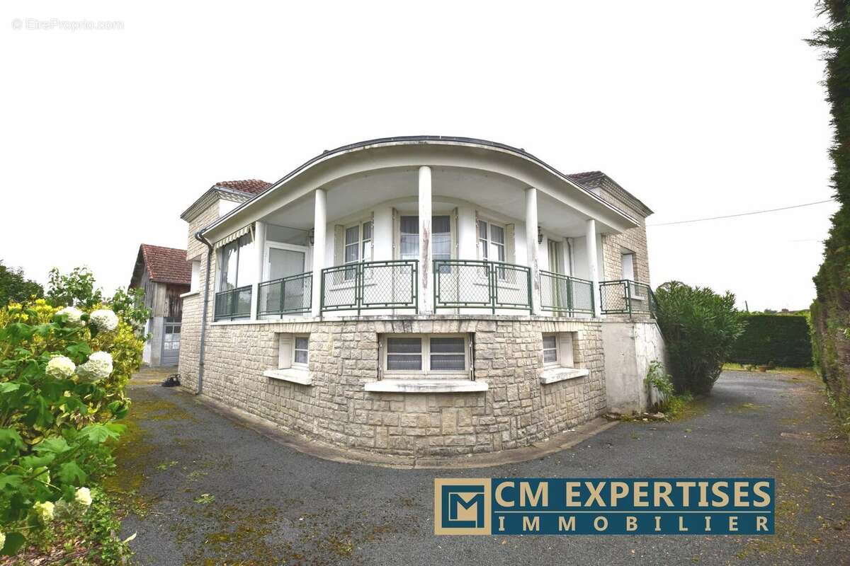 Maison à SAINT-ASTIER