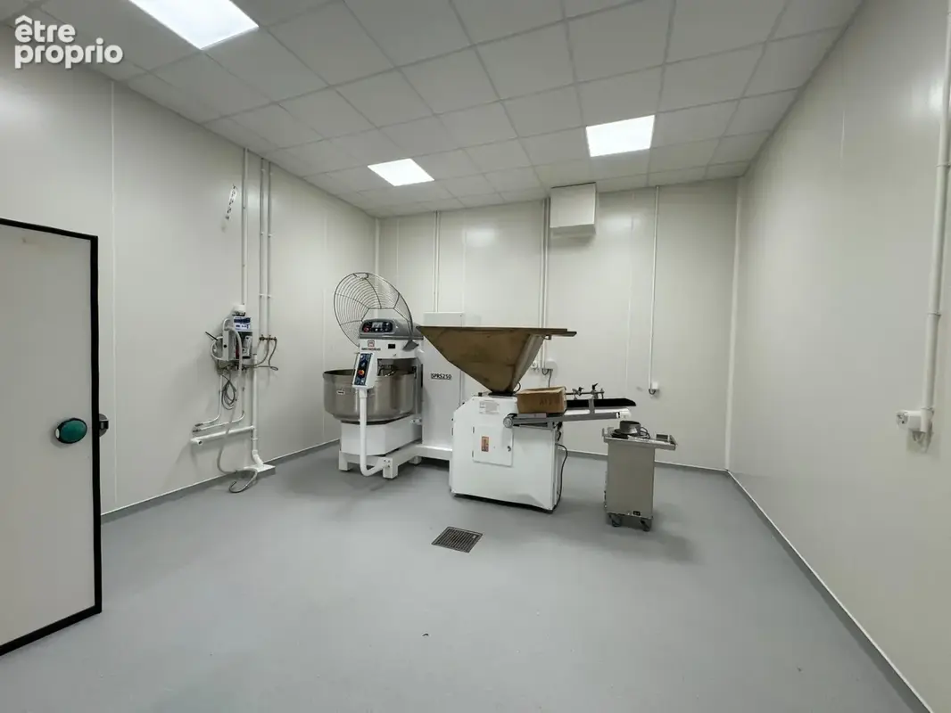 Commerce 1 114 m² à vendre à Trun (61160) - photo 6