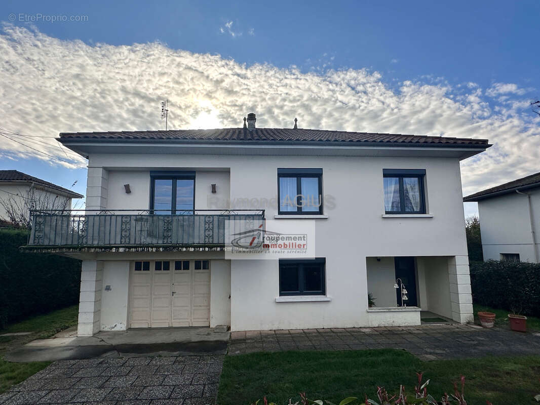 Maison à PINEUILH