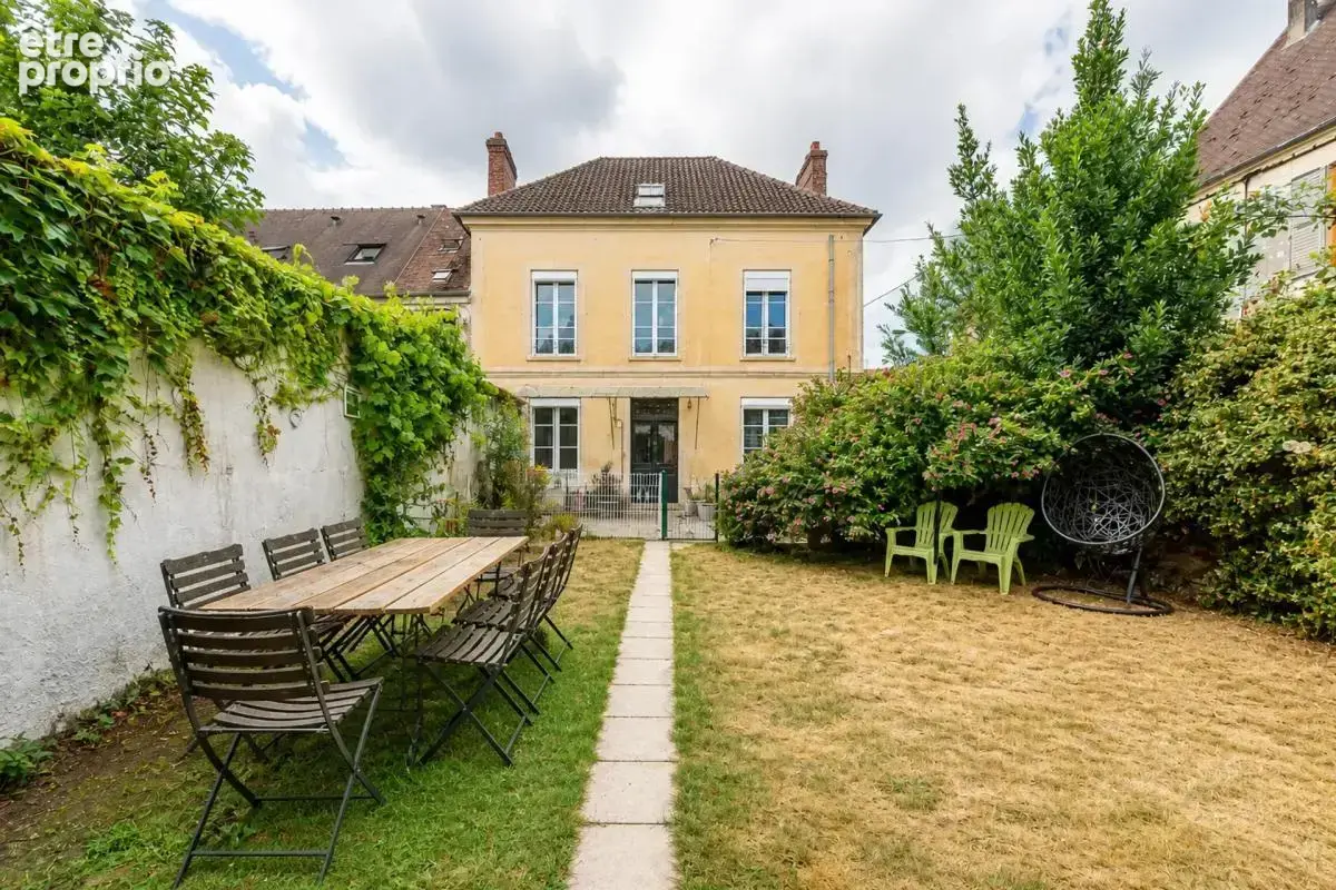 Faremoutiers – Maison familiale de 220 m², 7 chambres et jardin - photo 1