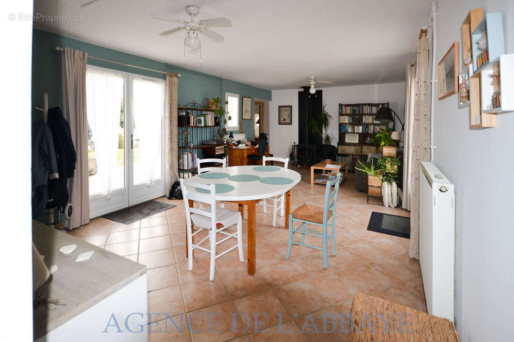 Maison à PONT-L&#039;ABBE-D&#039;ARNOULT