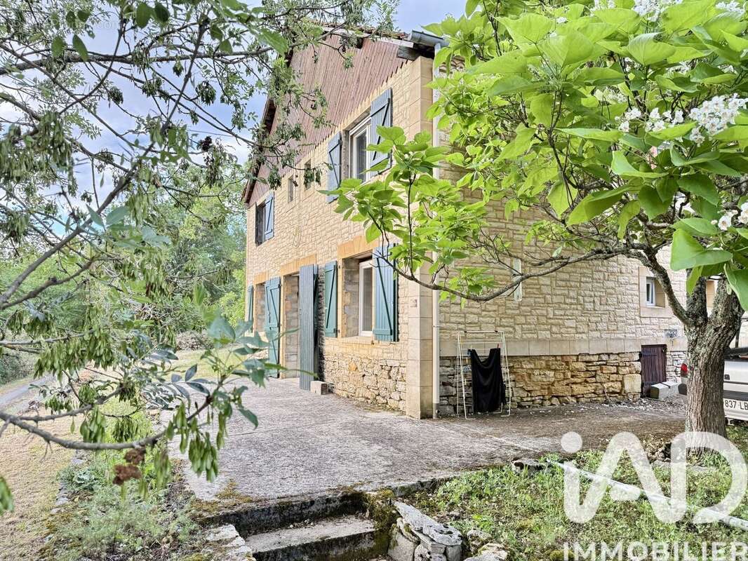 Maison 120 m² à Bouzic  - photo 4