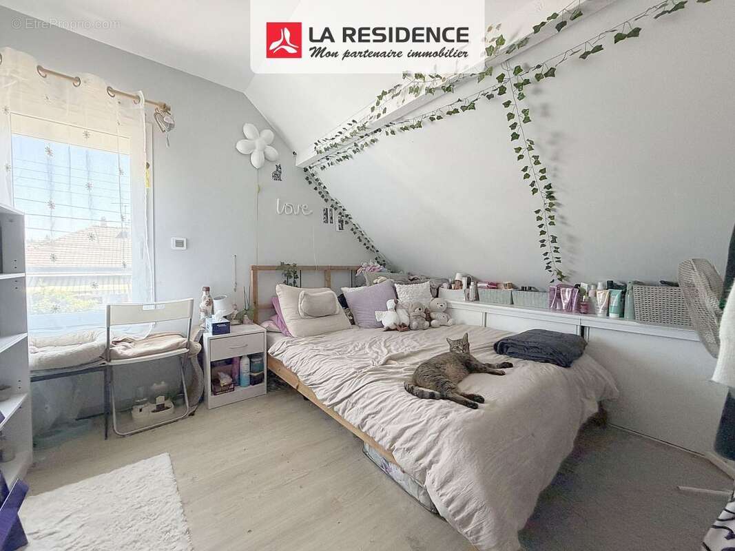 Maison à BONNIERES-SUR-SEINE