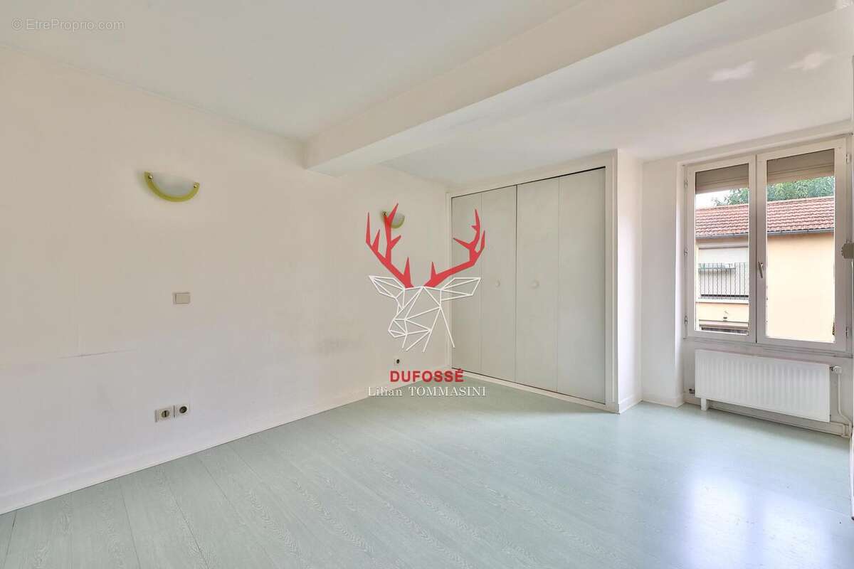 Photo 7 - Appartement à LA TOUR-DE-SALVAGNY