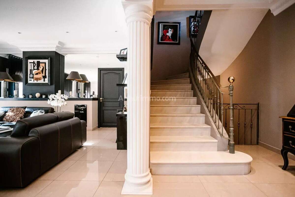 Maison à DRAGUIGNAN