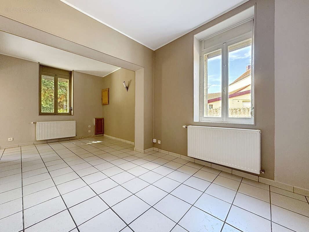 Fermette 95m2 habitables en grande partie rénovée avec petite grange attenante 59243 QUAROUBLE - photo 3
