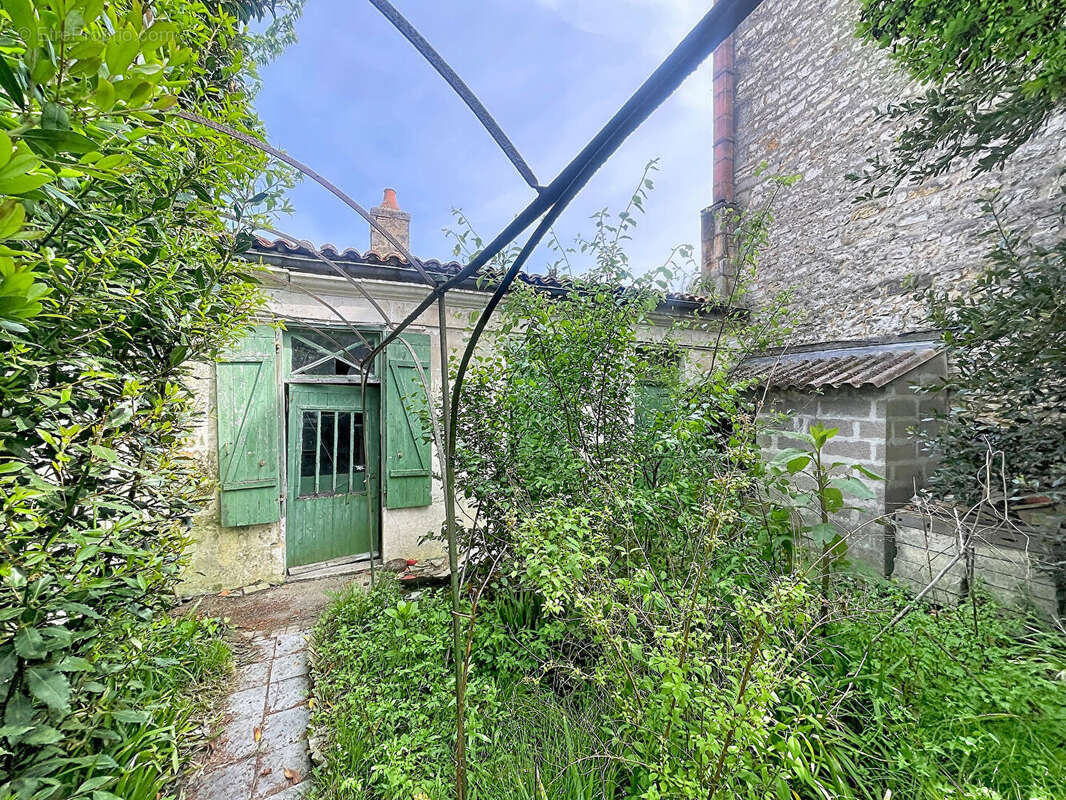 Maison à ROCHEFORT