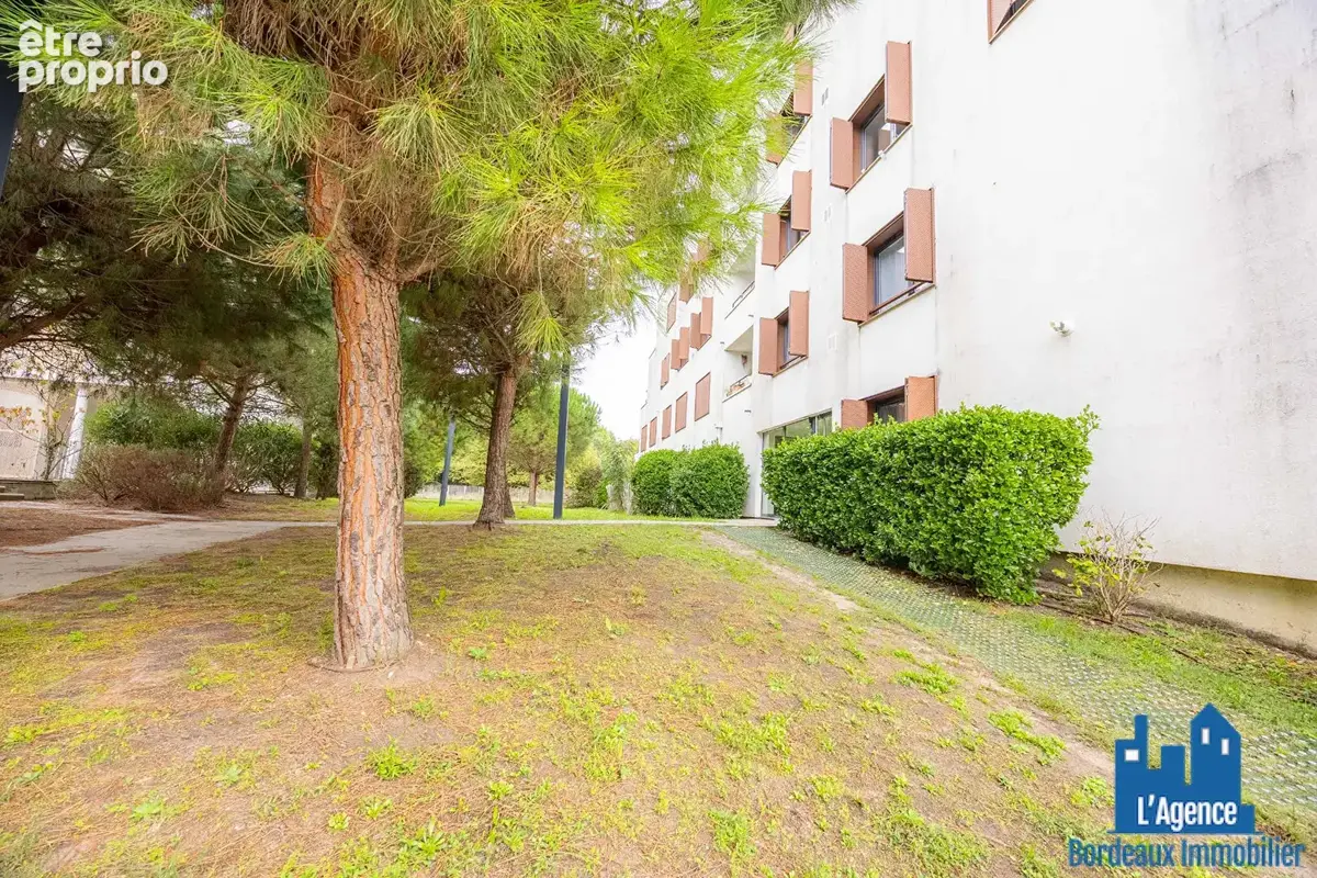 Exclusivité !!!  villenave d'ornon - appartement type 2 de 45 m² avec terrasse loggia et une place de parking couvert. michaël v - photo 16