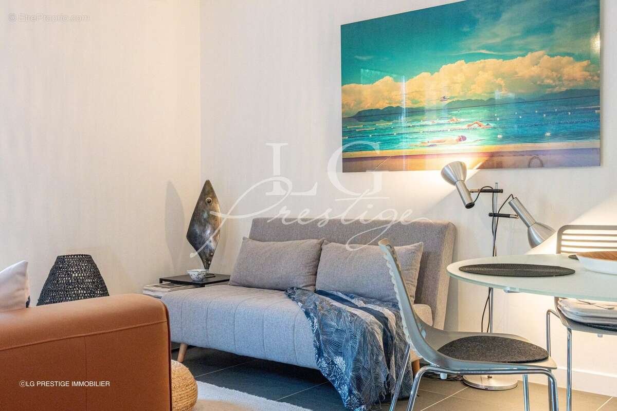 Appartement à MANDELIEU-LA-NAPOULE