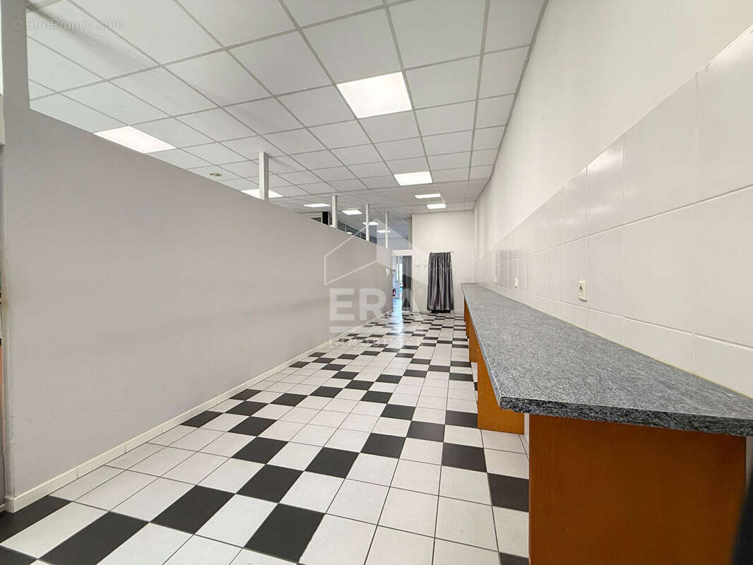 Local commercial 176m² à perpignan - photo 6