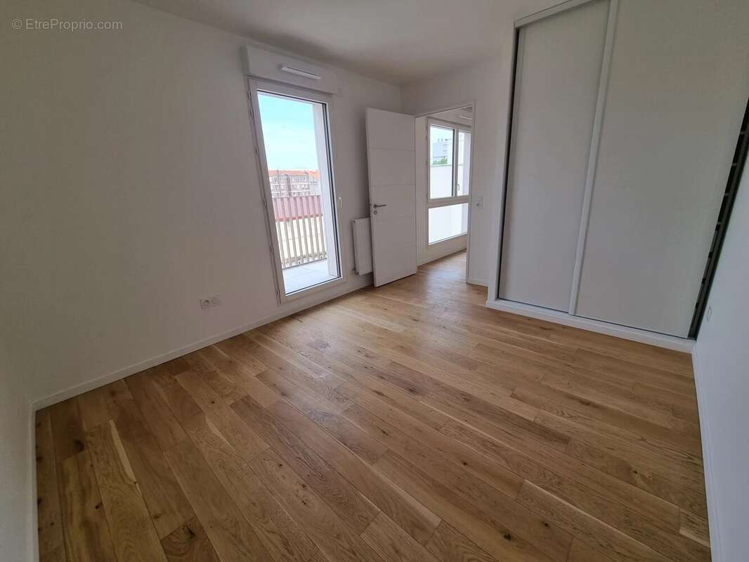 Appartement à CLICHY
