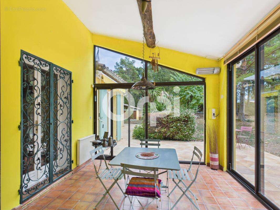 Maison à CALLIAN