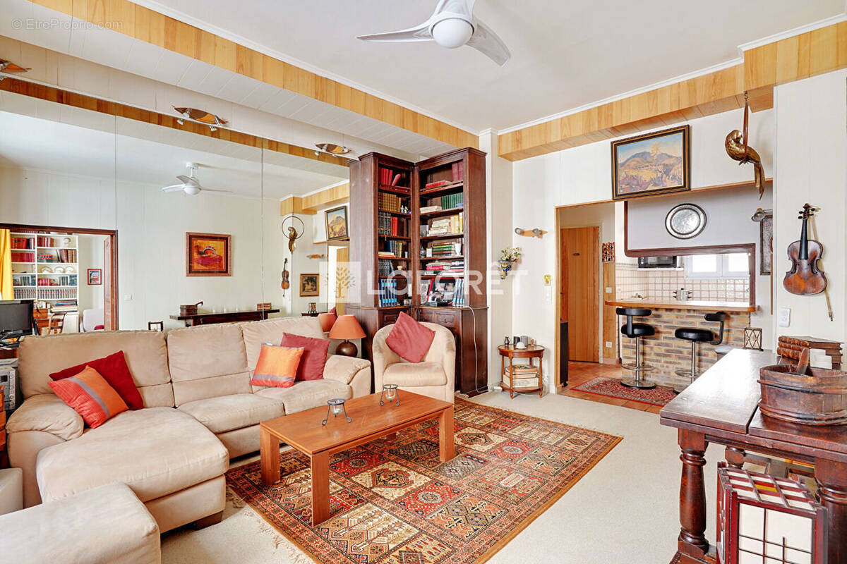 Appartement à PARIS-15E