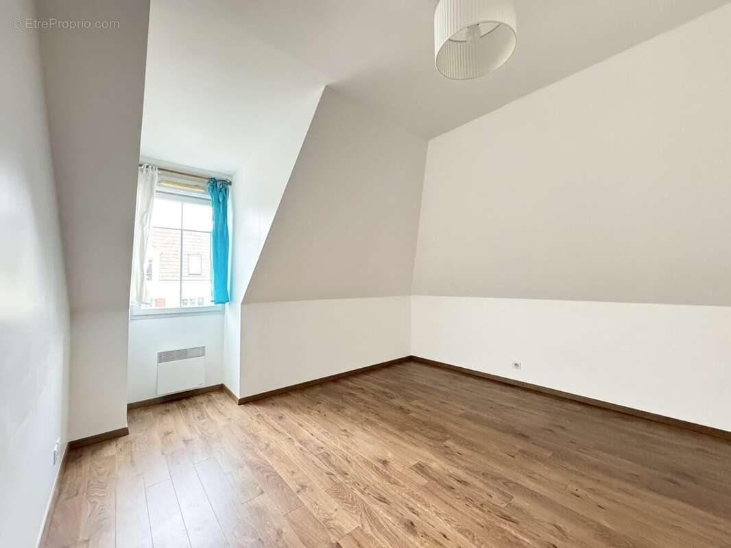 Appartement à VAUREAL