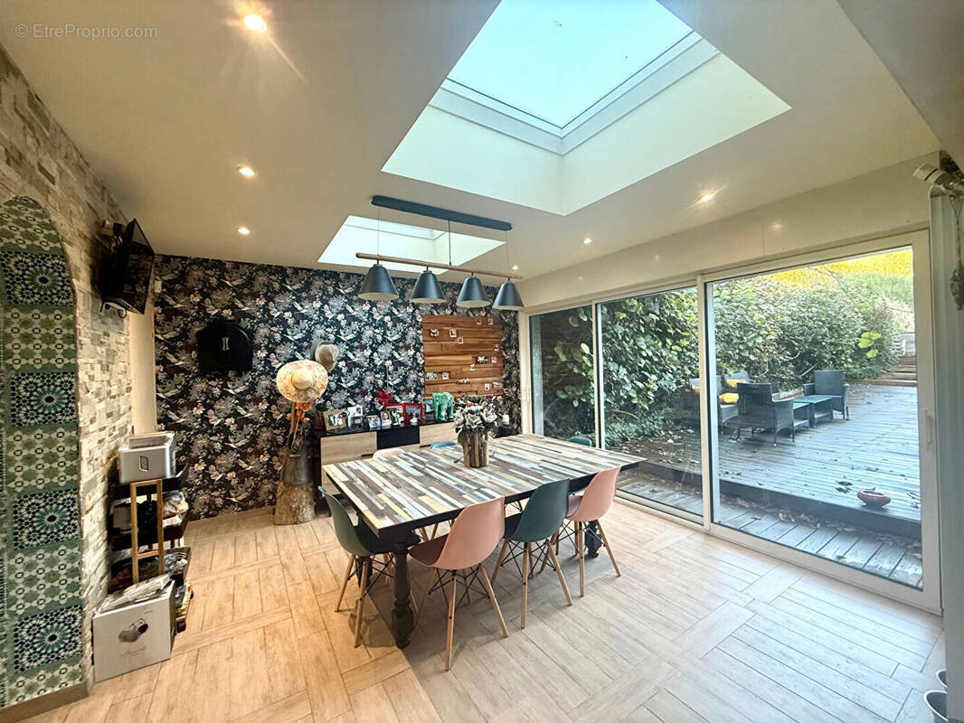 Maison à SAINT-MARTIN-BOULOGNE