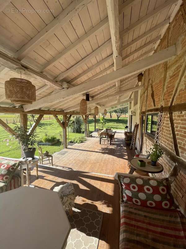 Maison à VARENNES-SAINT-SAUVEUR