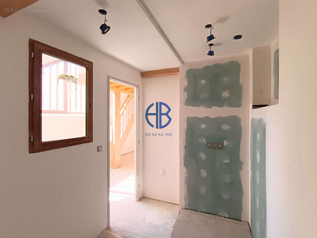 Appartement avec terrasse, belle vue, lumineux - photo 10
