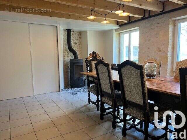 Photo 4 - Maison à SAINT-GERMAIN-D'ESTEUIL