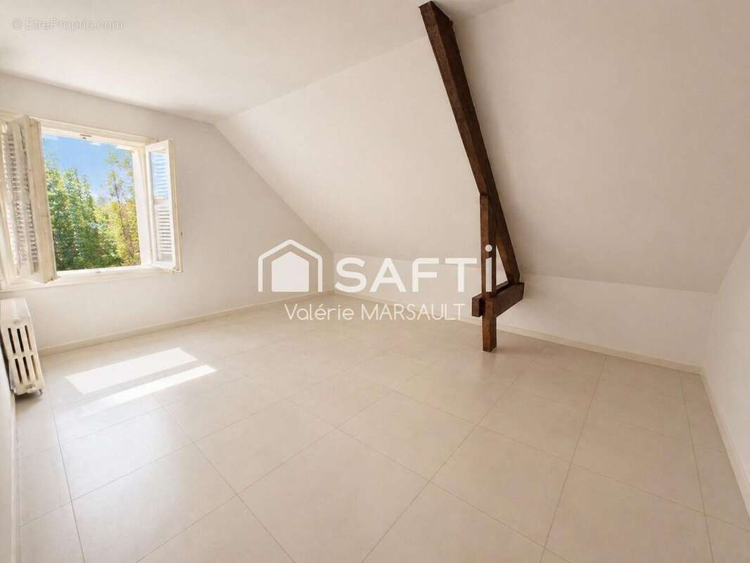 Photo 3 - Maison à LUYNES