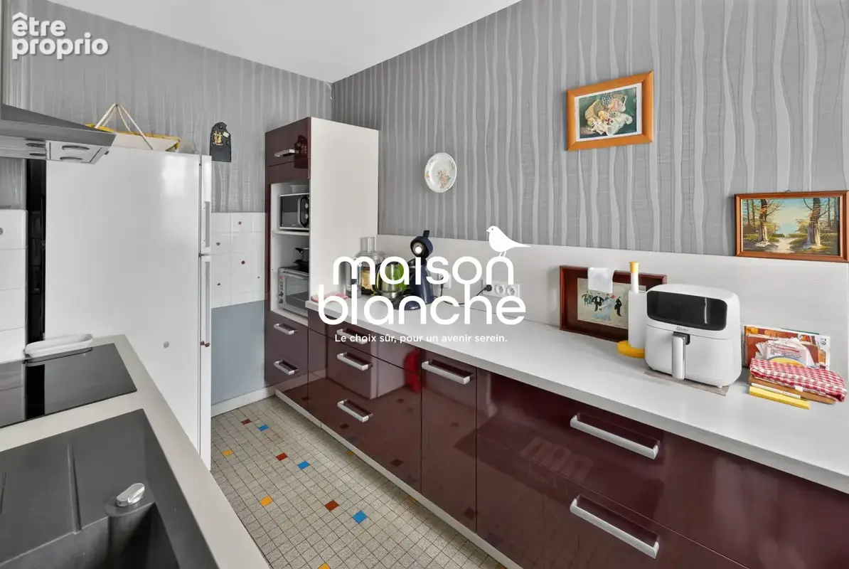 Maison 6 pièces 138 m² à vendre à Parthenay (79200) - photo 4