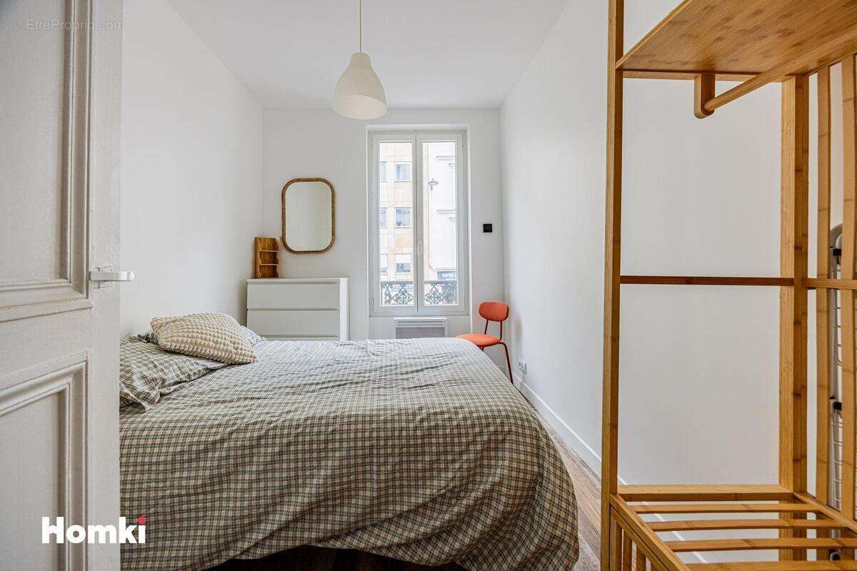Appartement à PARIS-11E