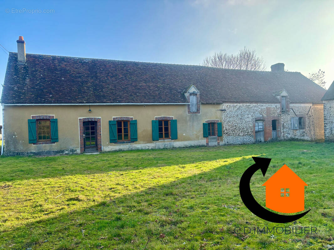 Maison à SAINT-ELIPH