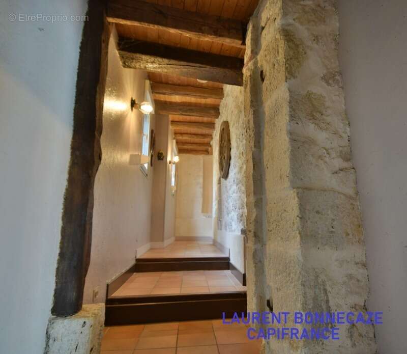 Maison à SAINT-PIERRE-DE-CLAIRAC