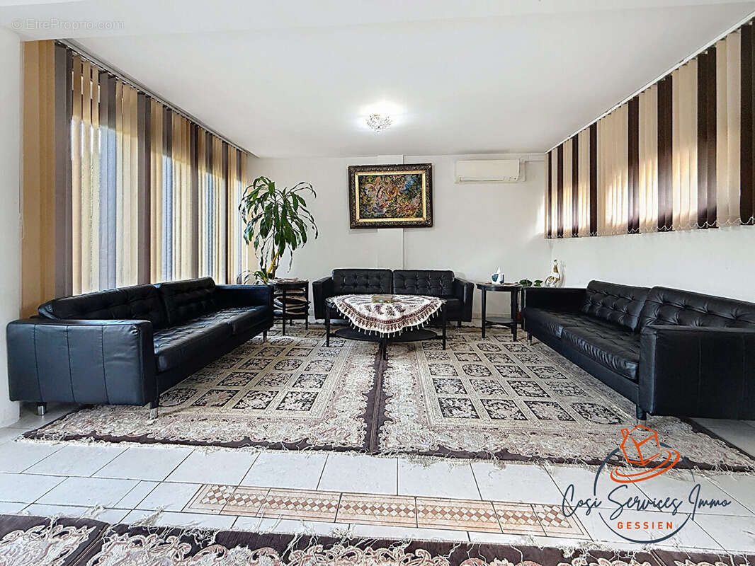 Maison à PREVESSIN-MOENS